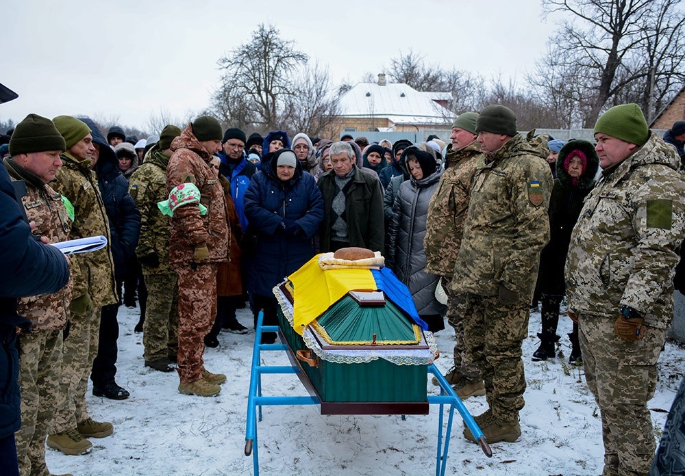 У Переселенні провели в останню путь воїна Олександра Лісового - 19