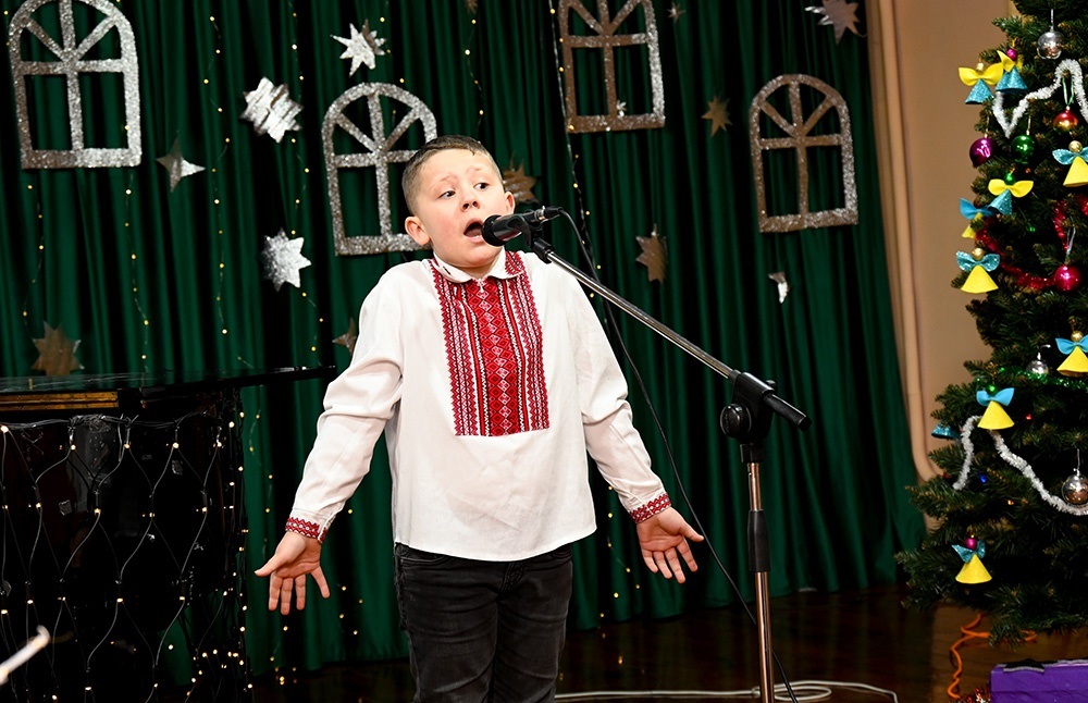 З теплом у кожне серце - Різдвяно-новорічне дійство в Кагарлицькій школі мистецтв