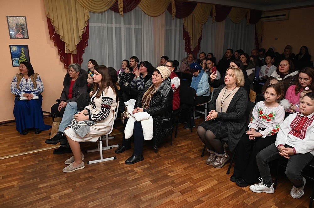 З теплом у кожне серце - Різдвяно-новорічне дійство в Кагарлицькій школі мистецтв