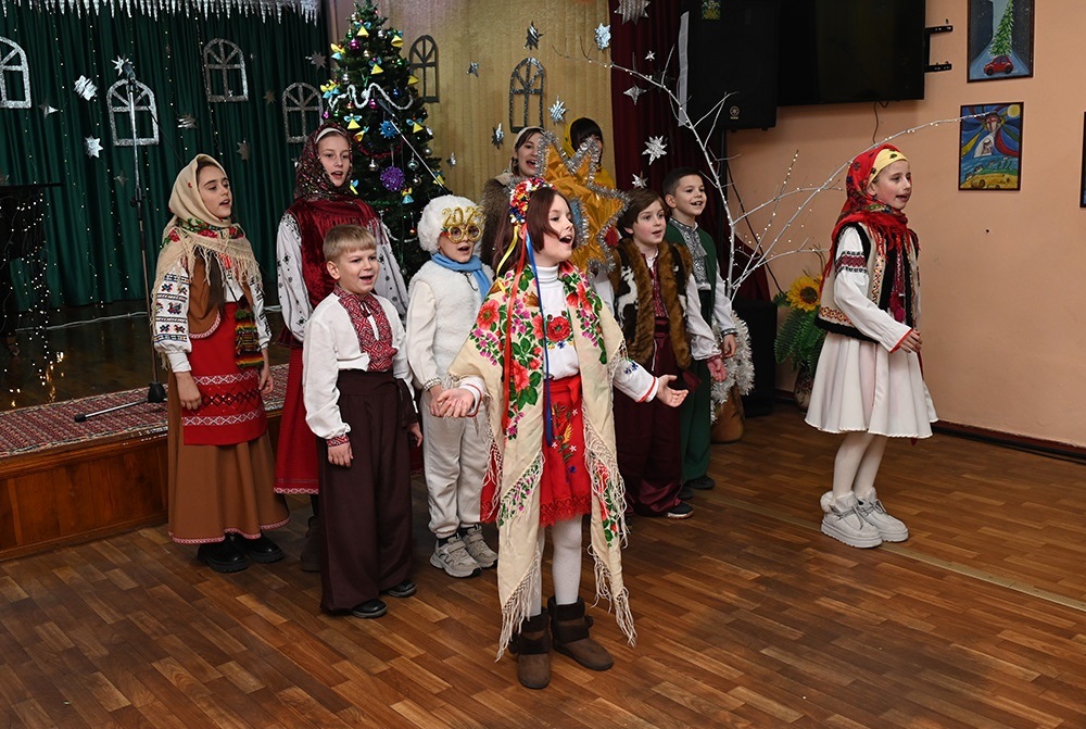 З теплом у кожне серце - Різдвяно-новорічне дійство в Кагарлицькій школі мистецтв