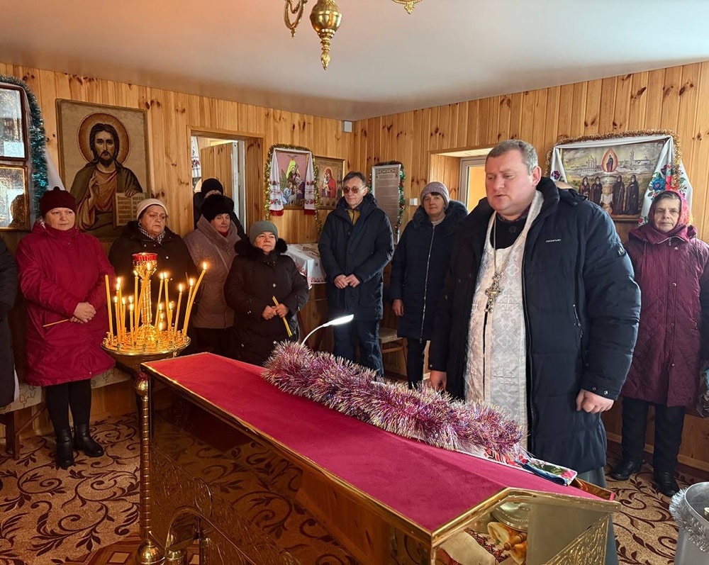 Освячення води в Півцях