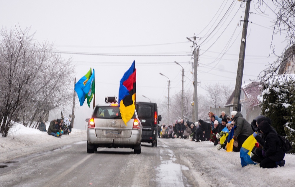 Слобода зустрічає воїна Віталія Карлюка