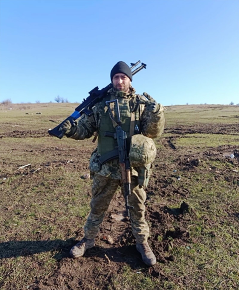 Воїн Артем Редько із Кагарлика