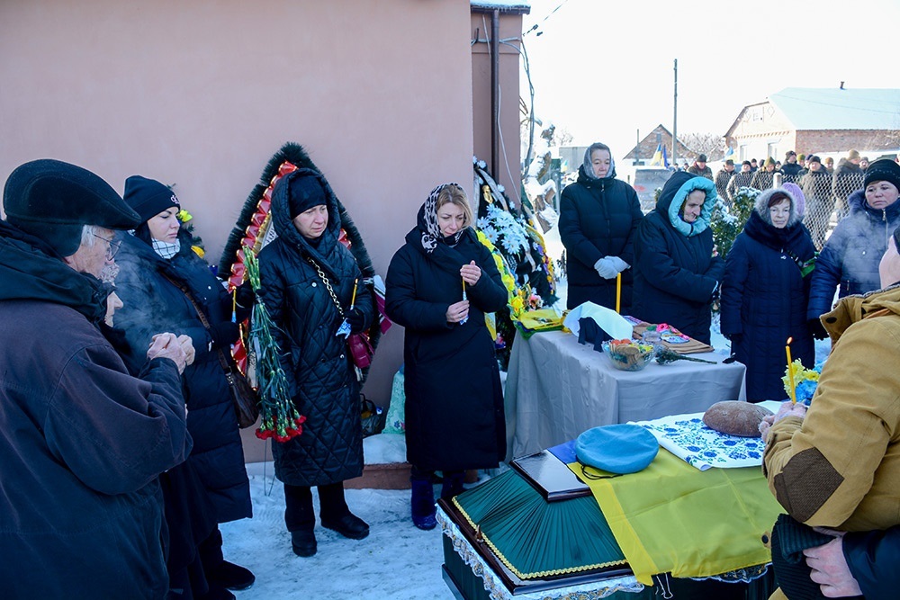 У Ставах провели в останню путь воїна Олега Тищенка - 5