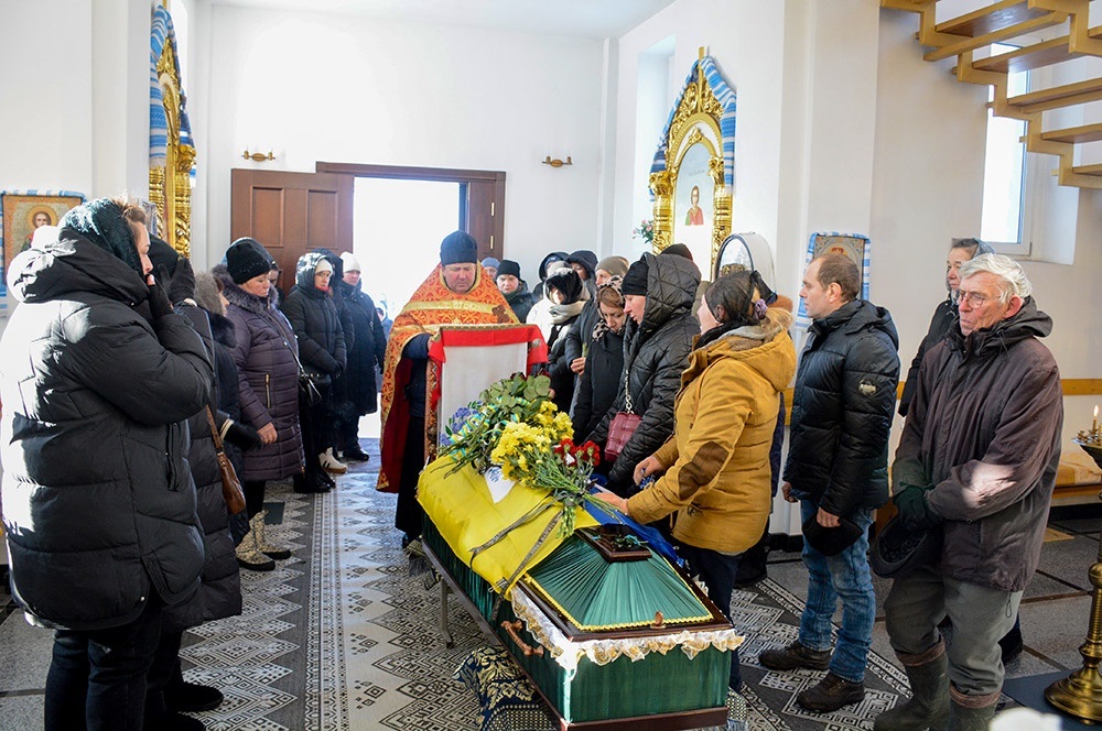 У Ставах провели в останню путь воїна Олега Тищенка - 11