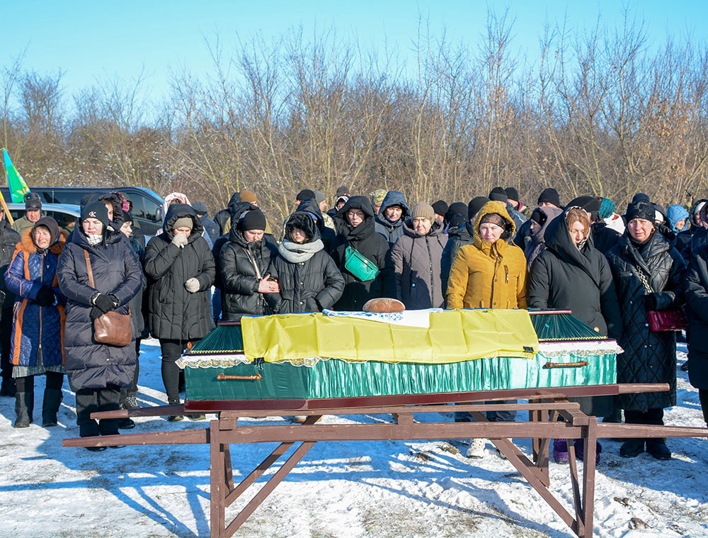 У Ставах провели в останню путь воїна Олега Тищенка - 23