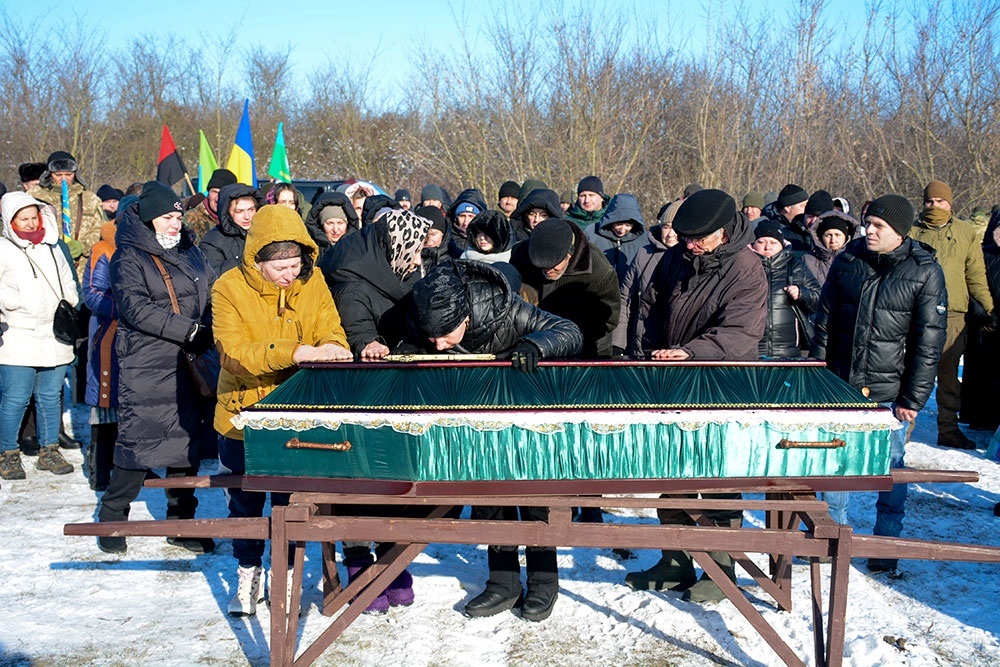 У Ставах провели в останню путь воїна Олега Тищенка - 27