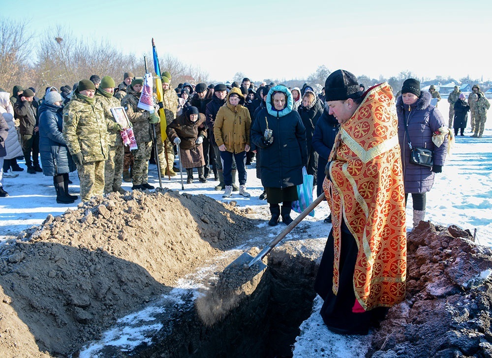 У Ставах провели в останню путь воїна Олега Тищенка - 31