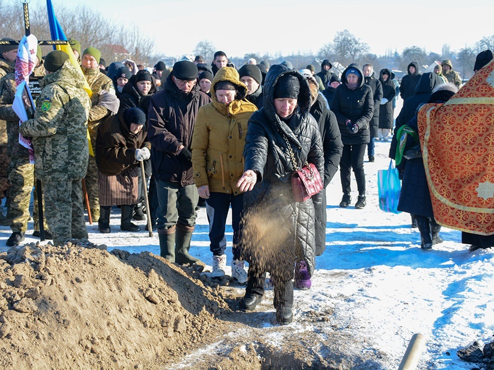 У Ставах провели в останню путь воїна Олега Тищенка - 32