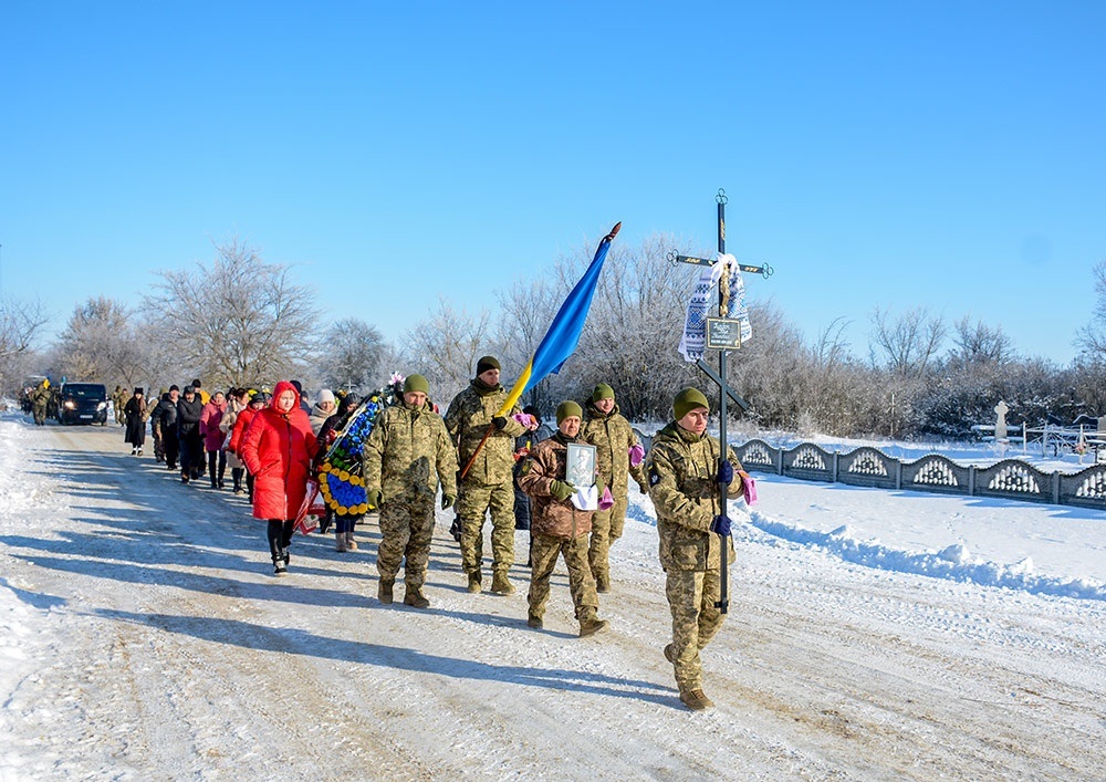 У Горохуватці провели в останню путь воїна Івана Курбета - 10