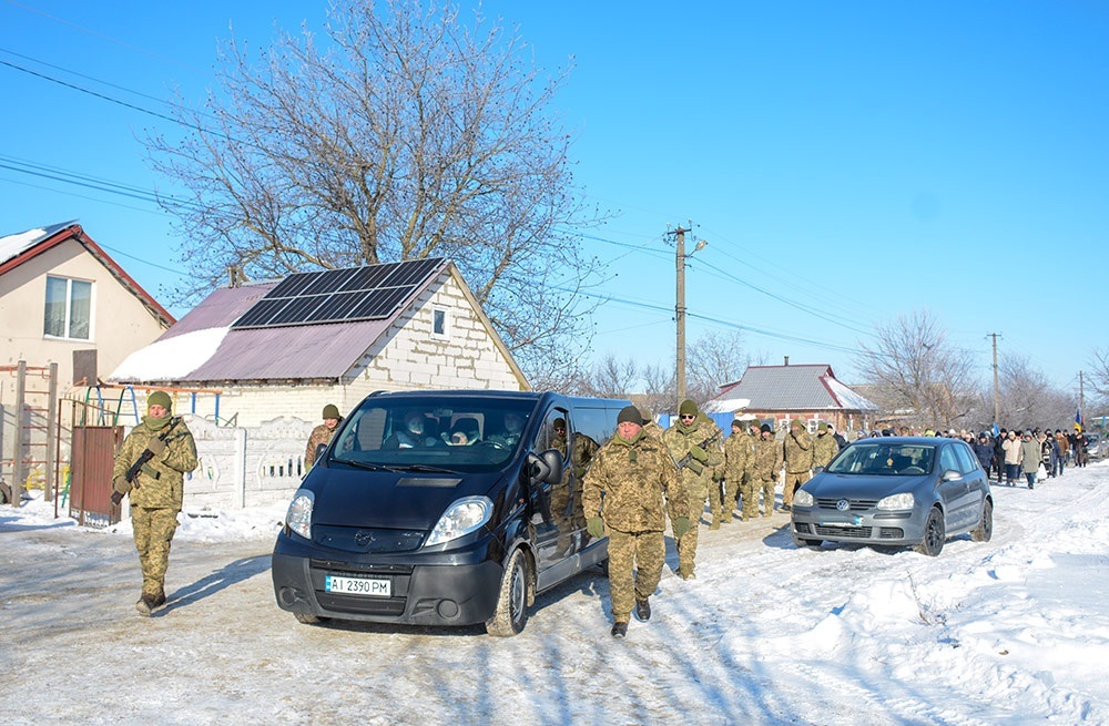 У Горохуватці провели в останню путь воїна Івана Курбета - 11