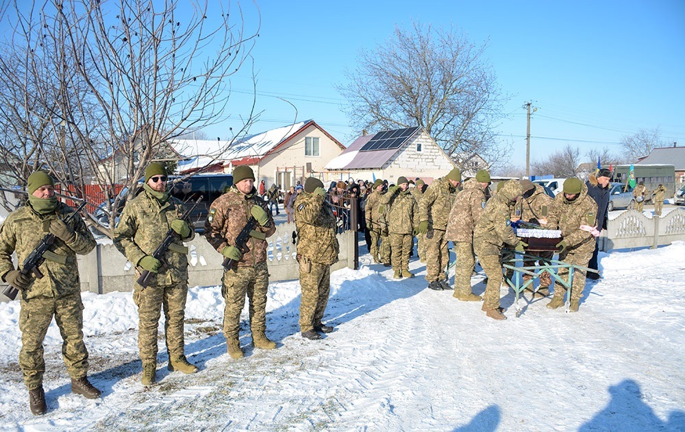 У Горохуватці провели в останню путь воїна Івана Курбета - 13