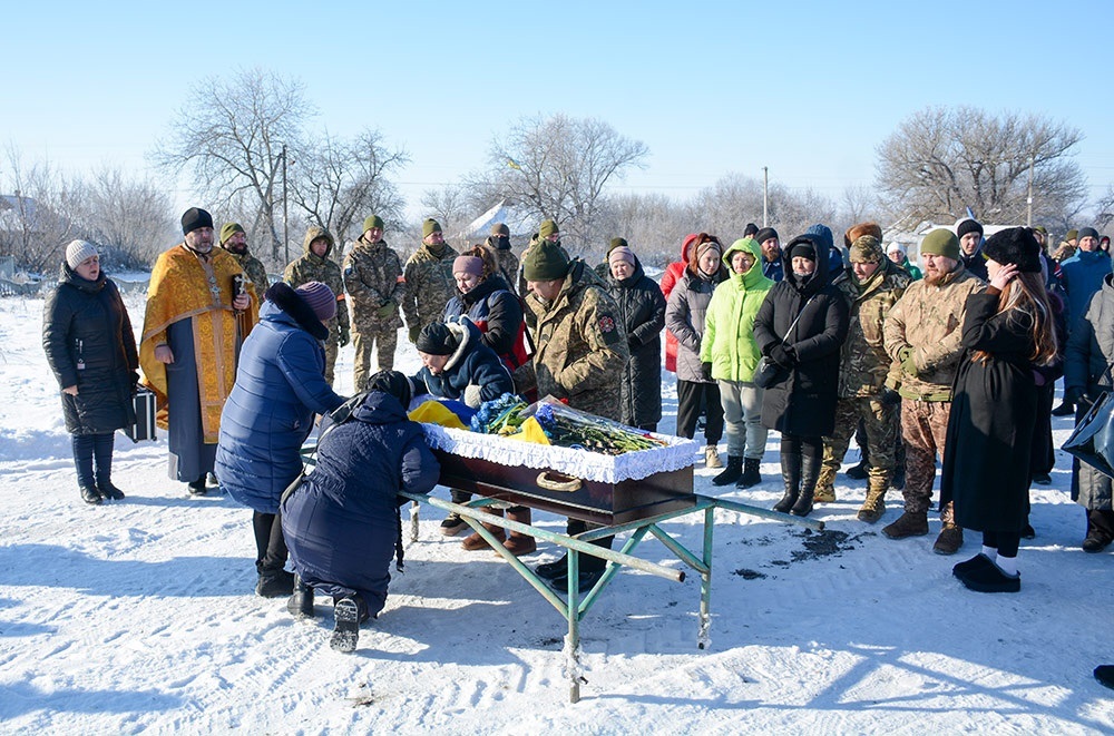У Горохуватці провели в останню путь воїна Івана Курбета - 17