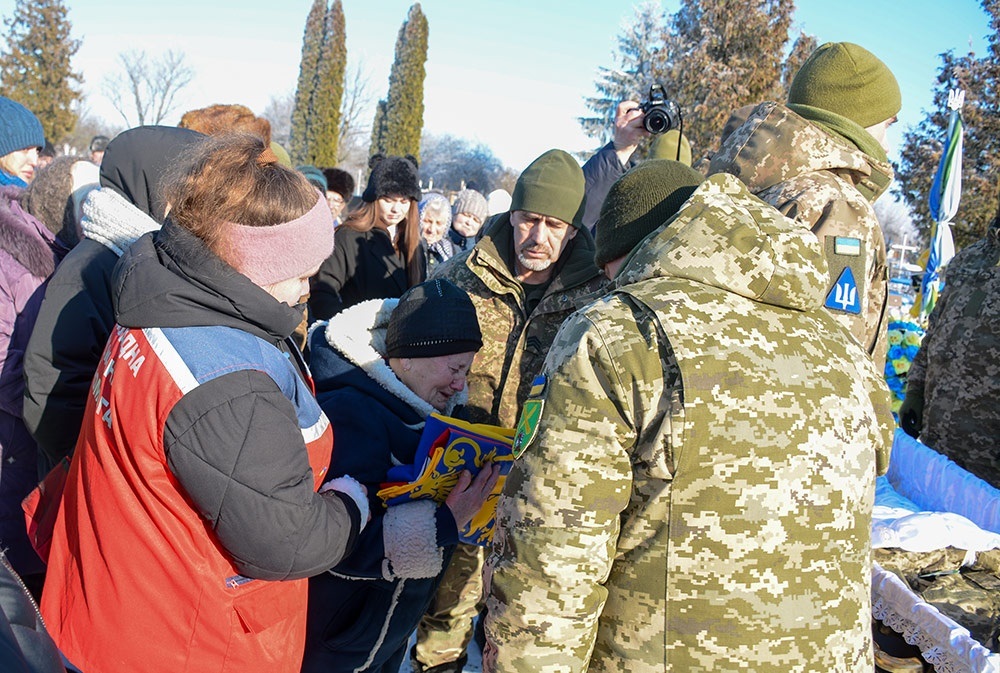 У Горохуватці провели в останню путь воїна Івана Курбета - 22