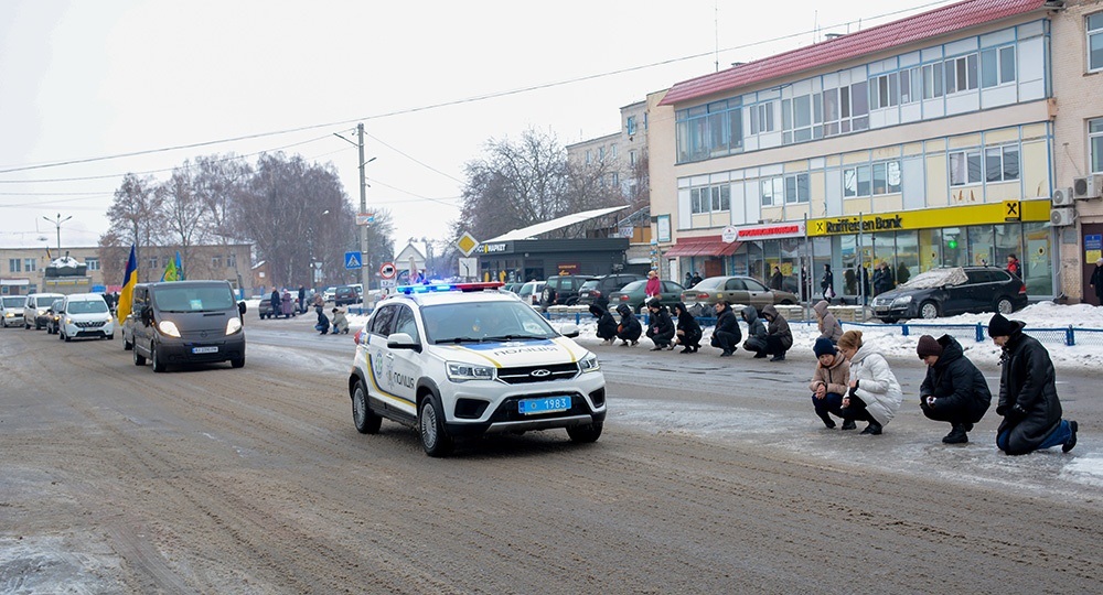Був вірний присязі до останнього подиху - у Буртах провели в останню путь Олександра Бузніцького