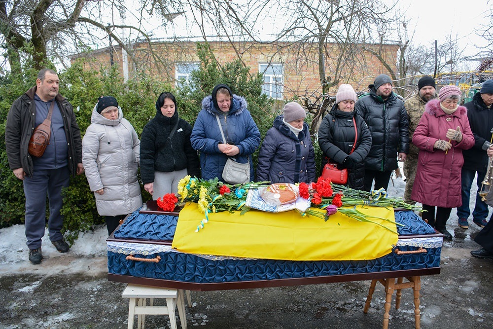 Був вірний присязі до останнього подиху - у Буртах провели в останню путь Олександра Бузніцького