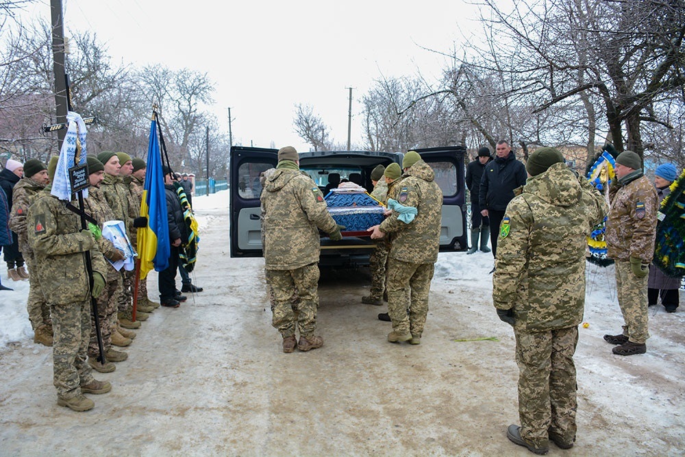 Був вірний присязі до останнього подиху - у Буртах провели в останню путь Олександра Бузніцького