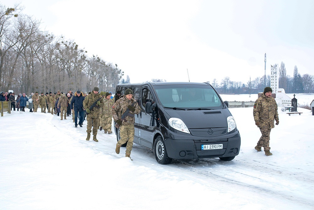 Був вірний присязі до останнього подиху - у Буртах провели в останню путь Олександра Бузніцького