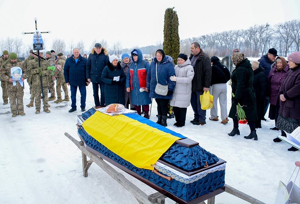 Був вірний присязі до останнього подиху - у Буртах провели в останню путь Олександра Бузніцького