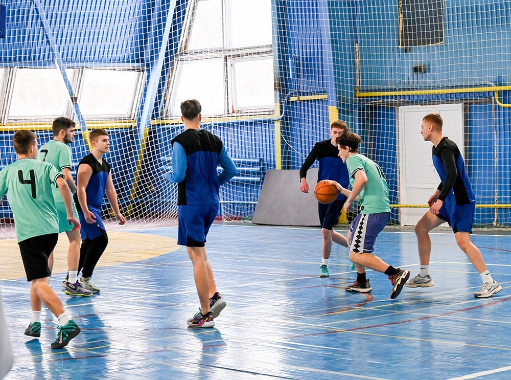 Змагання із баскетболу  в Кагарлику серед ліцеїв громади