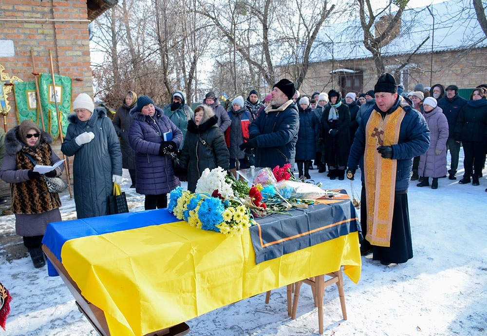 У Шубівці провели в останню путь воїна Віталія Юхименка - 4