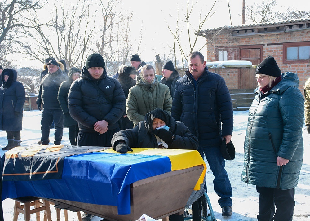 У Шубівці провели в останню путь воїна Віталія Юхименка - 6