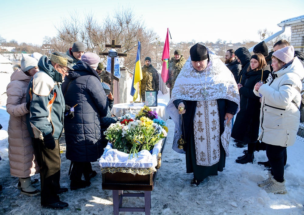 У Кагарлику провели в останню путь воїна Володимира Дєговцева
