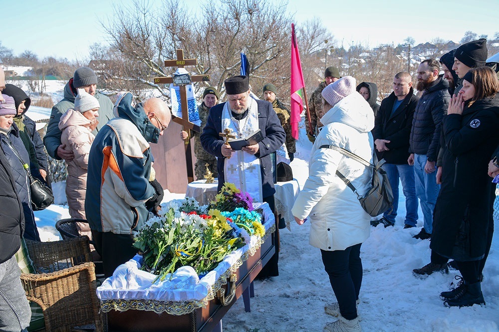 У Кагарлику провели в останню путь воїна Володимира Дєговцева - 6