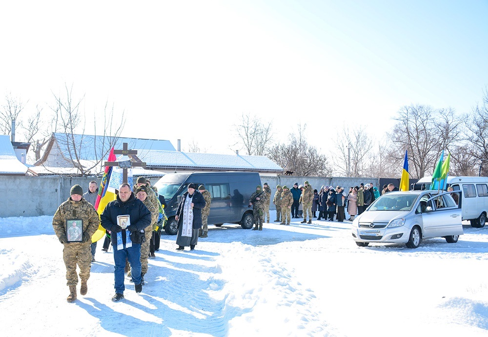 У Кагарлику провели в останню путь воїна Володимира Дєговцева - 12