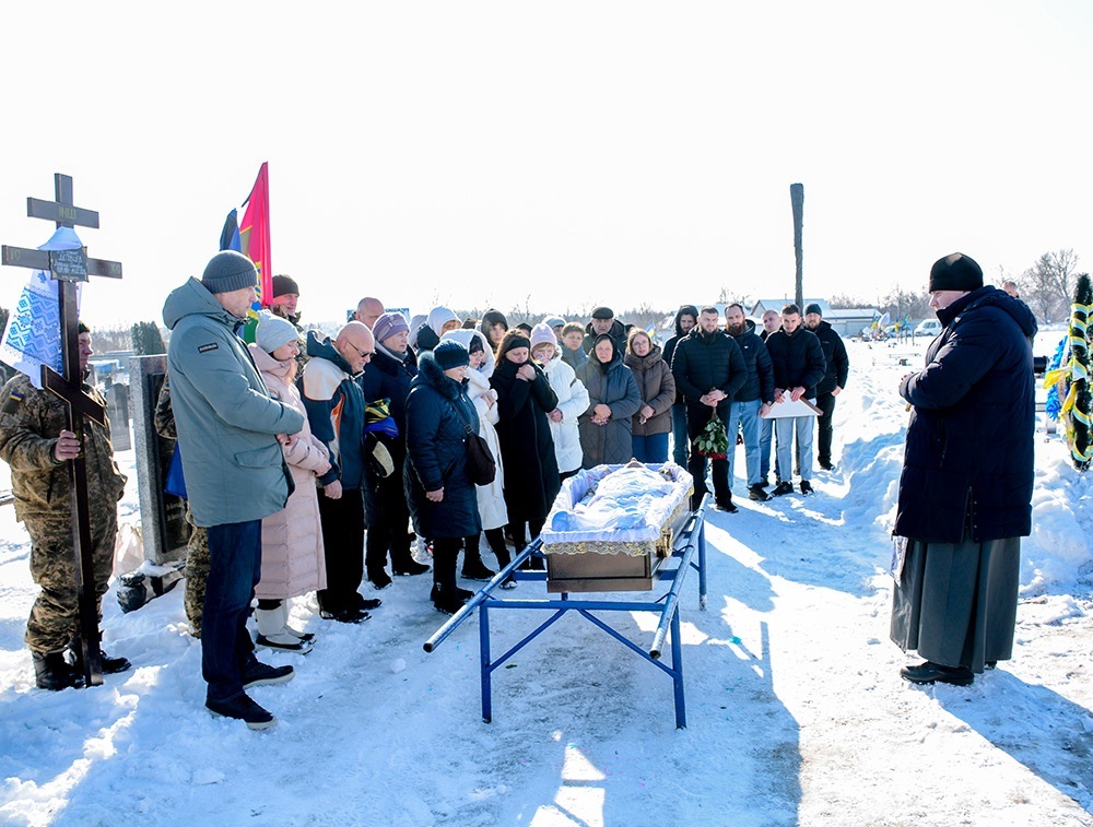 У Кагарлику провели в останню путь воїна Володимира Дєговцева - 20