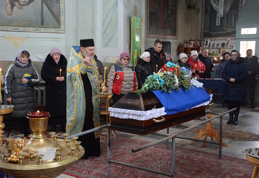 У Слободі провели в останню путь воїна Юрія Іщенка - 5