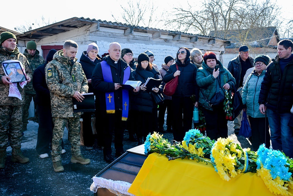 У Кагарлику провели в останню путь воїна Андрія Ящука - 6