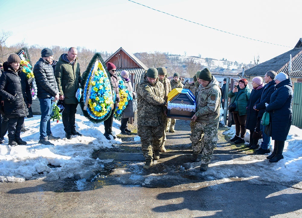 У Кагарлику провели в останню путь воїна Андрія Ящука - 11