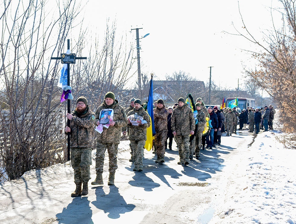 У Кагарлику провели в останню путь воїна Андрія Ящука - 12
