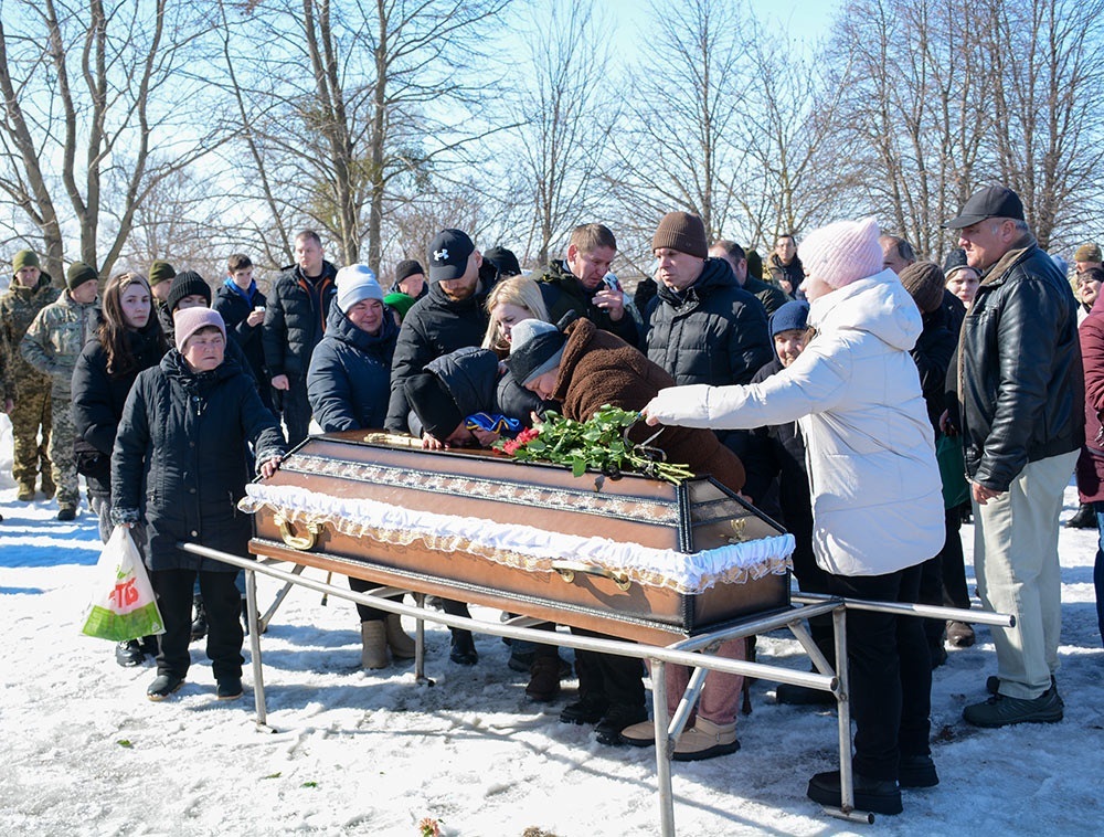 У Кагарлику провели в останню путь воїна Андрія Ящука - 25
