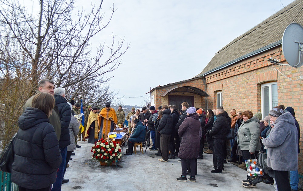 У Кагарлику провели в останню путь воїна Назара Жирного - 5