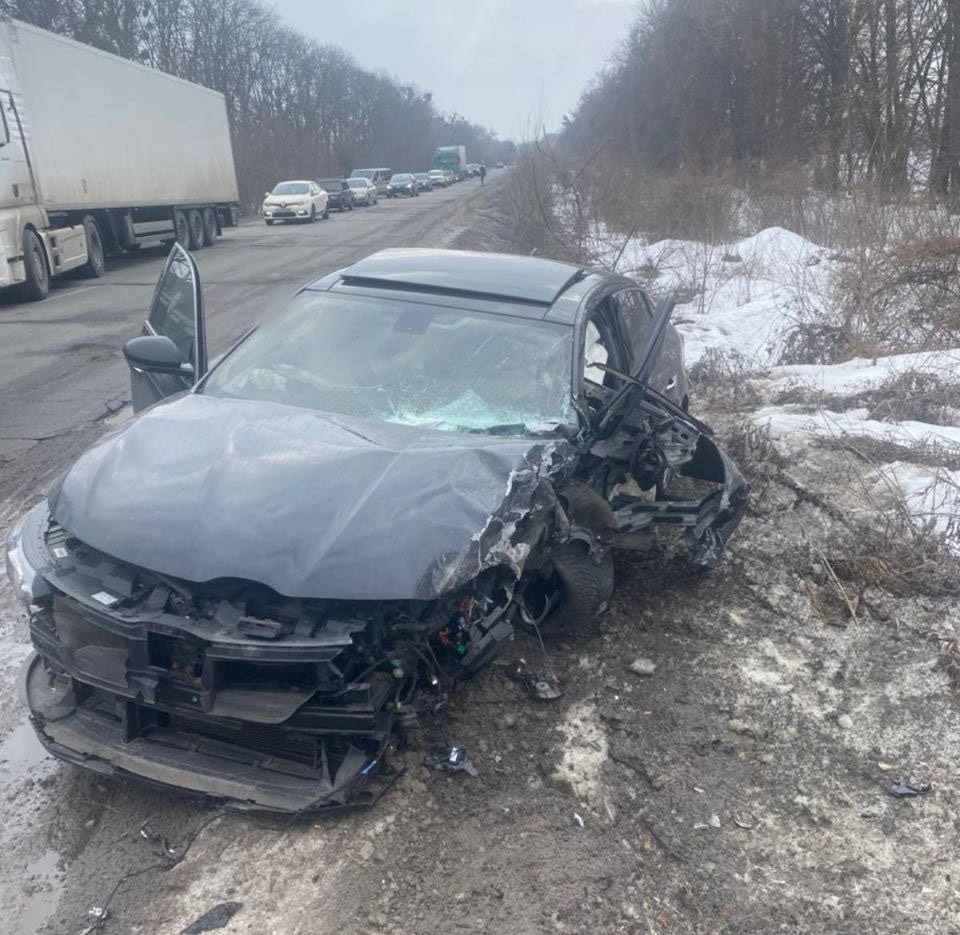 Наслідки ДТП біля села Леонівка на Кагрличчині