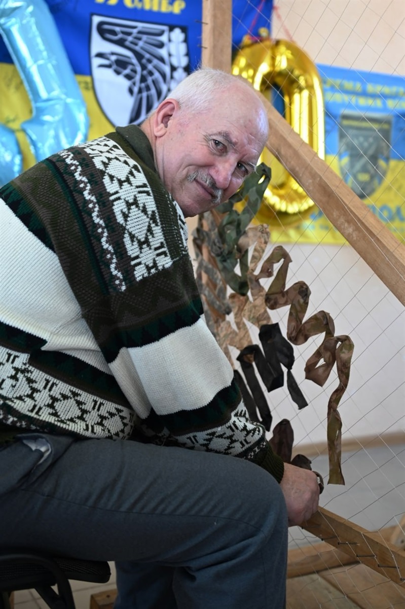 Тисячна маскувальна сітка від волонтерів Шубівки, Ліщинки й Тернівки