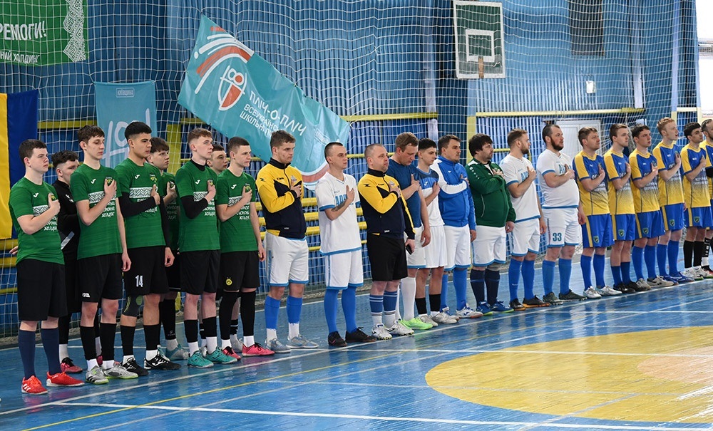 Відкриття турніру в Кагарлику - звучить Гімн України - 2