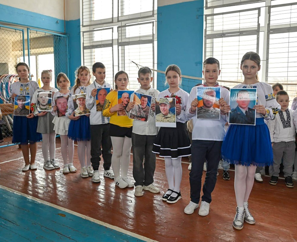 Вшанування пам'яті загиблих випускників-захисників у Кагарлицькому ліцеї №2- 2