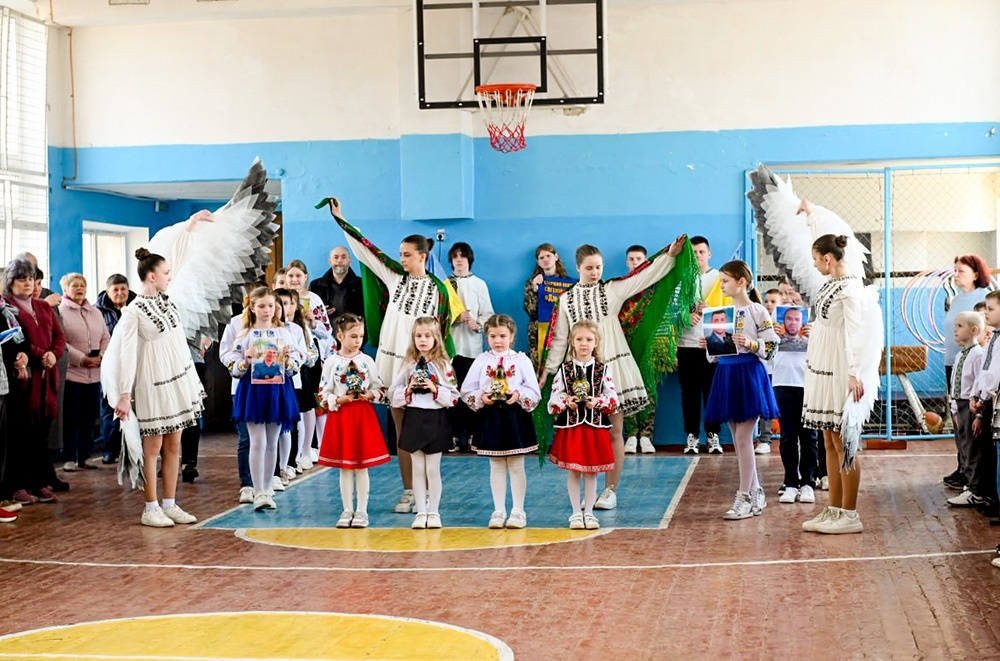 Вшанування пам'яті загиблих випускників-захисників у Кагарлицькому ліцеї №2 - 6