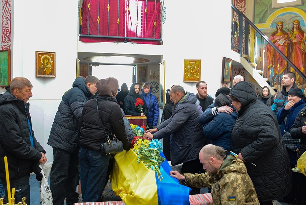 У Мирівці провели в останню путь воїна Олексія Шевченка - 2