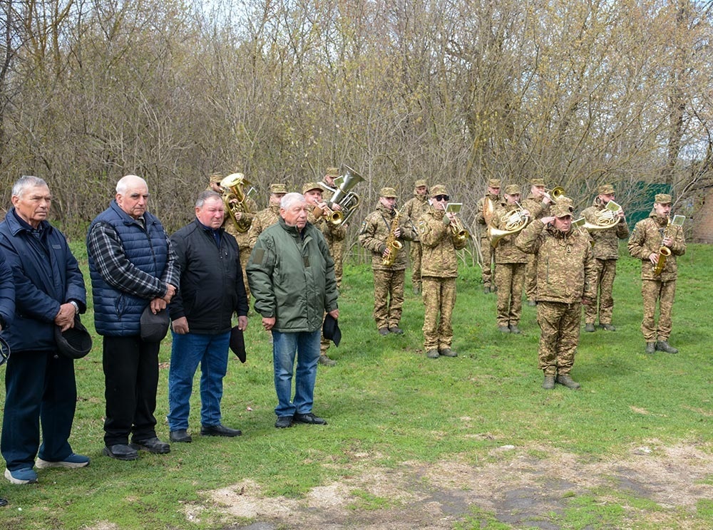 У Мирівці провели в останню путь воїна Олексія Шевченка - 10