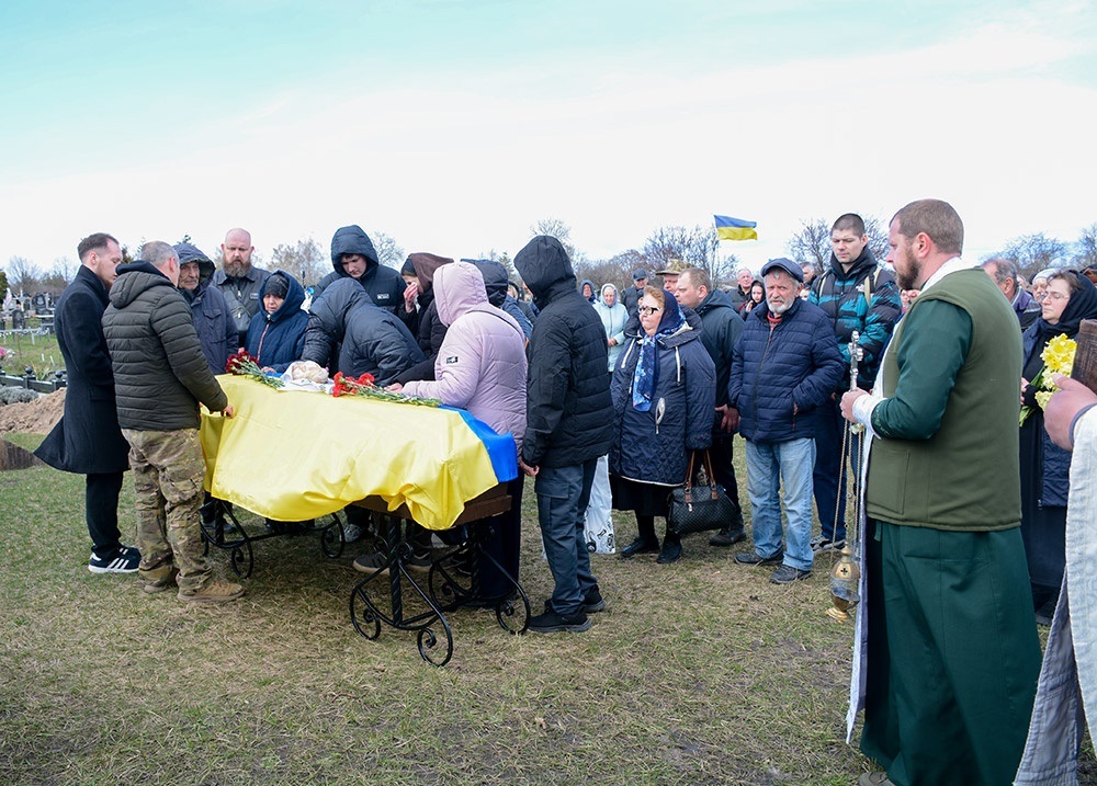 У Мирівці провели в останню путь воїна Олексія Шевченка - 18