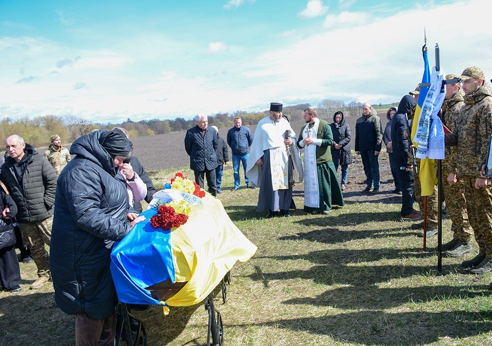 У Мирівці провели в останню путь воїна Олексія Шевченка - 20