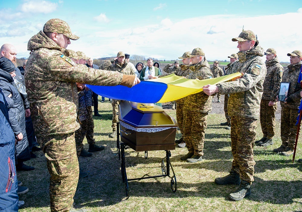 У Мирівці провели в останню путь воїна Олексія Шевченка - 23