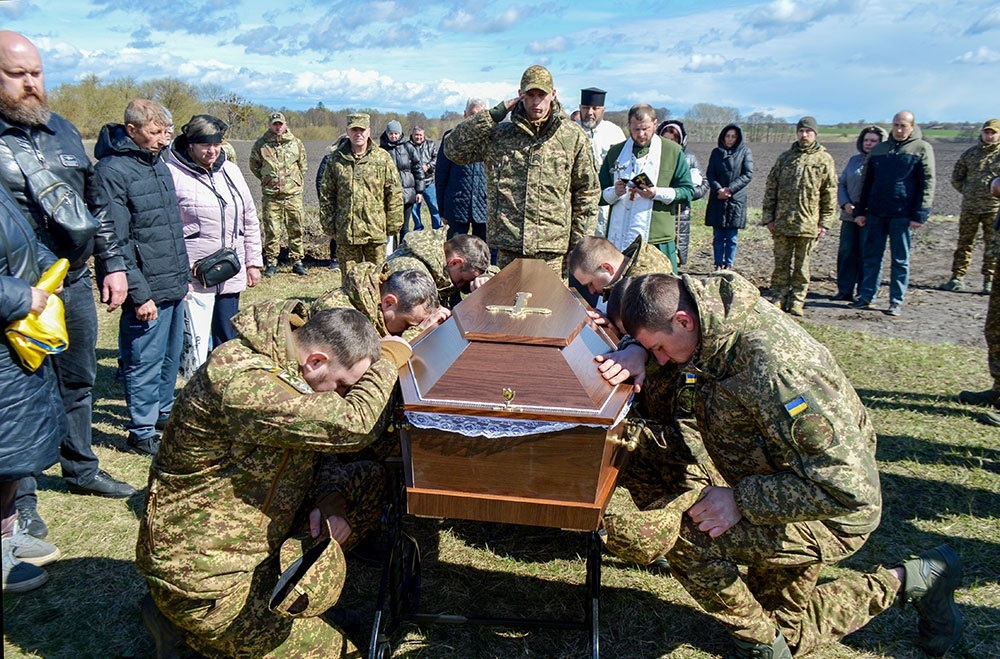 У Мирівці провели в останню путь воїна Олексія Шевченка - 25