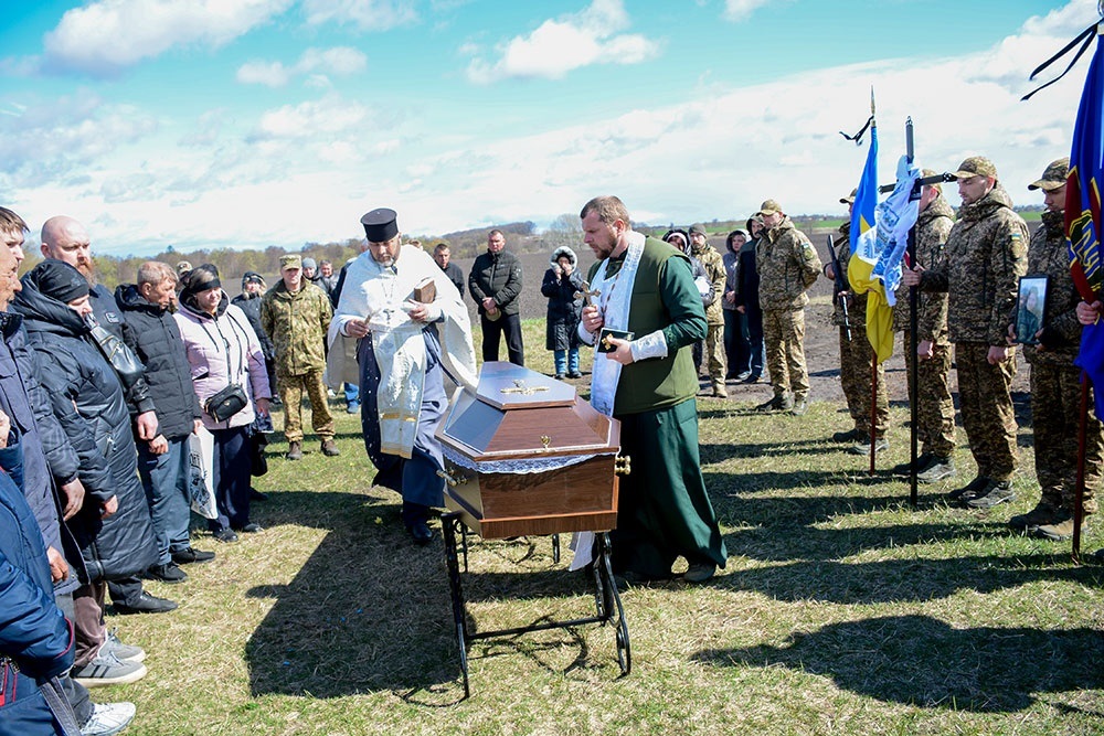 У Мирівці провели в останню путь воїна Олексія Шевченка - 26