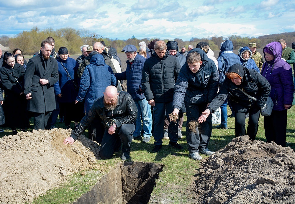 У Мирівці провели в останню путь воїна Олексія Шевченка - 29