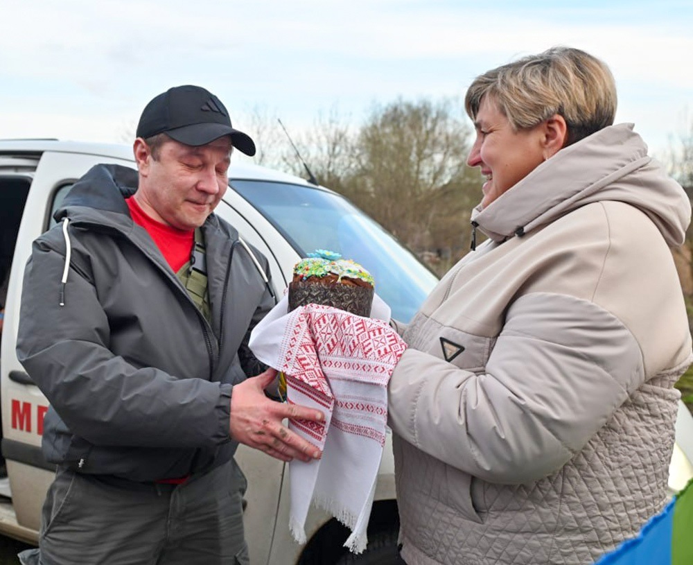 Тепла зустріч воїна Миколи Максименка на рідній кагарлицькій землі